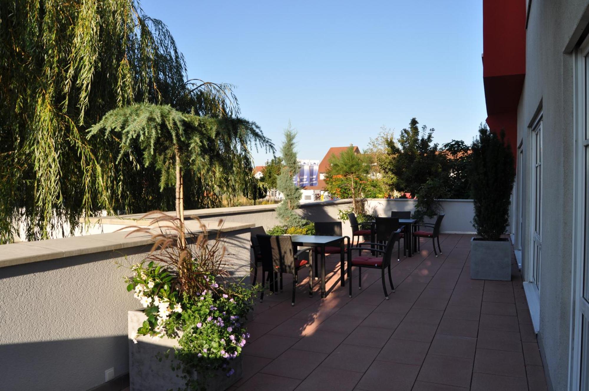 Kirchers Park & Wellnesshotel Kaiserstuhl Garni Endingen am Kaiserstuhl Ngoại thất bức ảnh