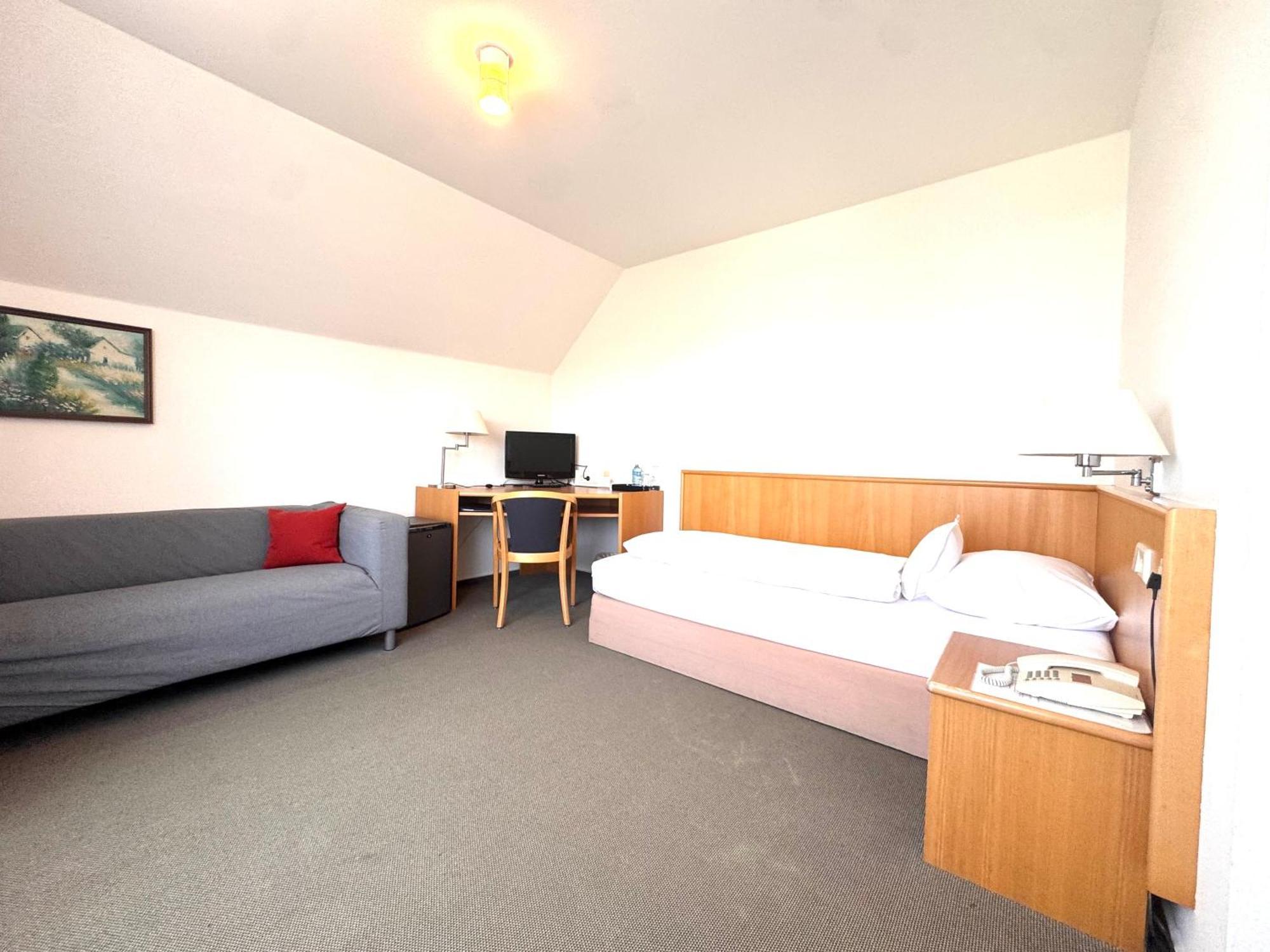 Kirchers Park & Wellnesshotel Kaiserstuhl Garni Endingen am Kaiserstuhl Ngoại thất bức ảnh
