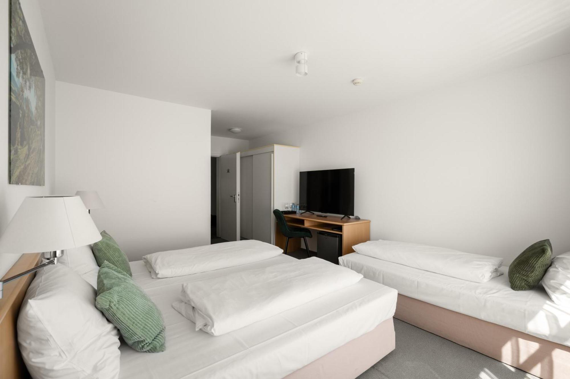 Kirchers Park & Wellnesshotel Kaiserstuhl Garni Endingen am Kaiserstuhl Ngoại thất bức ảnh